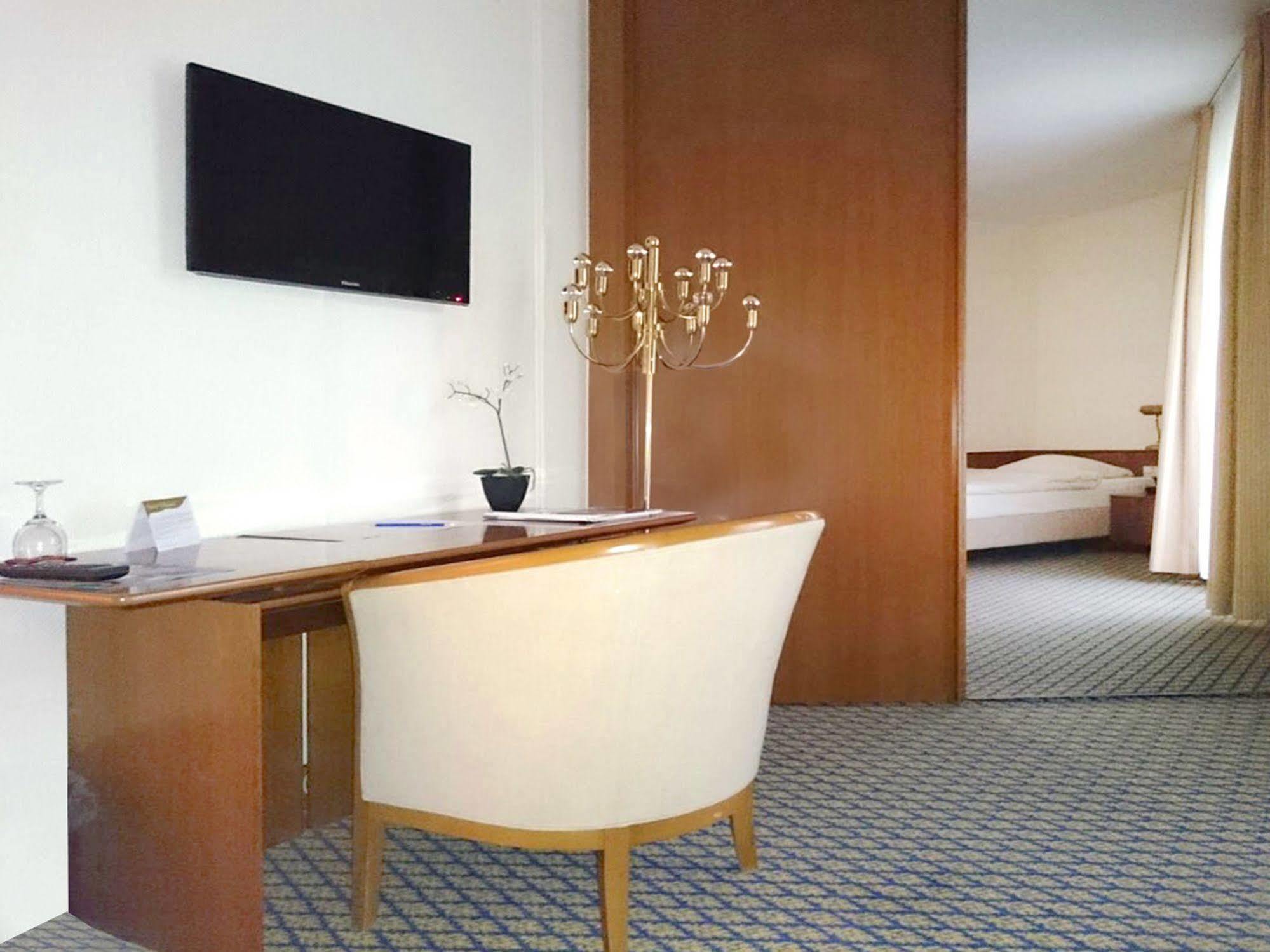 Seehotel Am Tankumsee Isenbüttel Extérieur photo
