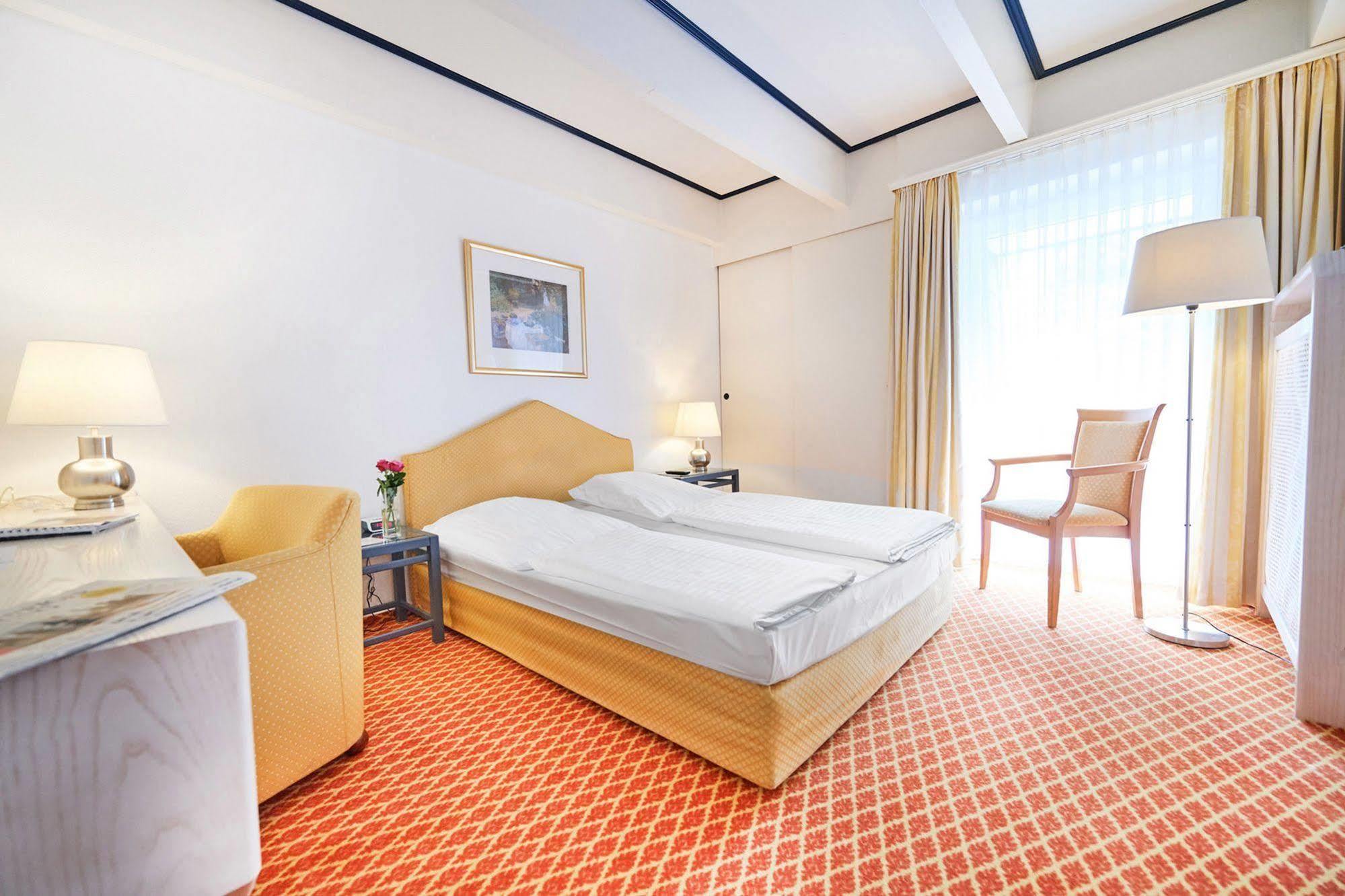 Seehotel Am Tankumsee Isenbüttel Extérieur photo
